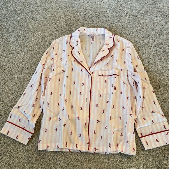 Victoria’s Secret Flannel Pajama Set - Picture 4 of 9